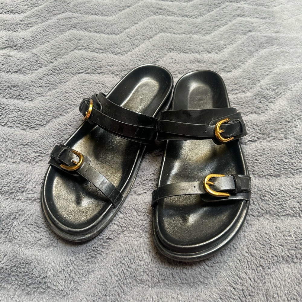 Black Zara sandals